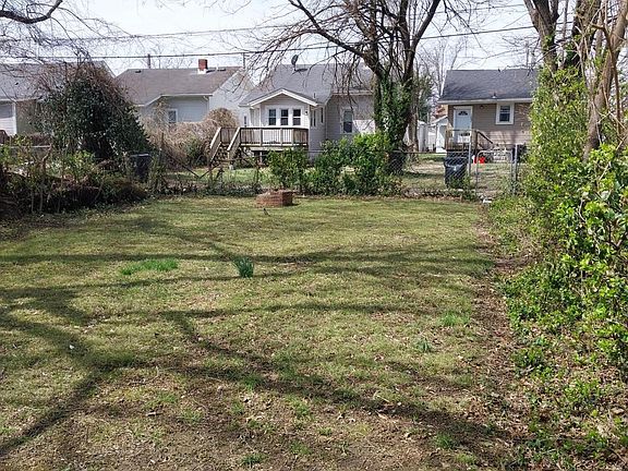 4th image of 104 S 46th St