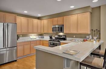 1st image of 225 4th Ave APT B405