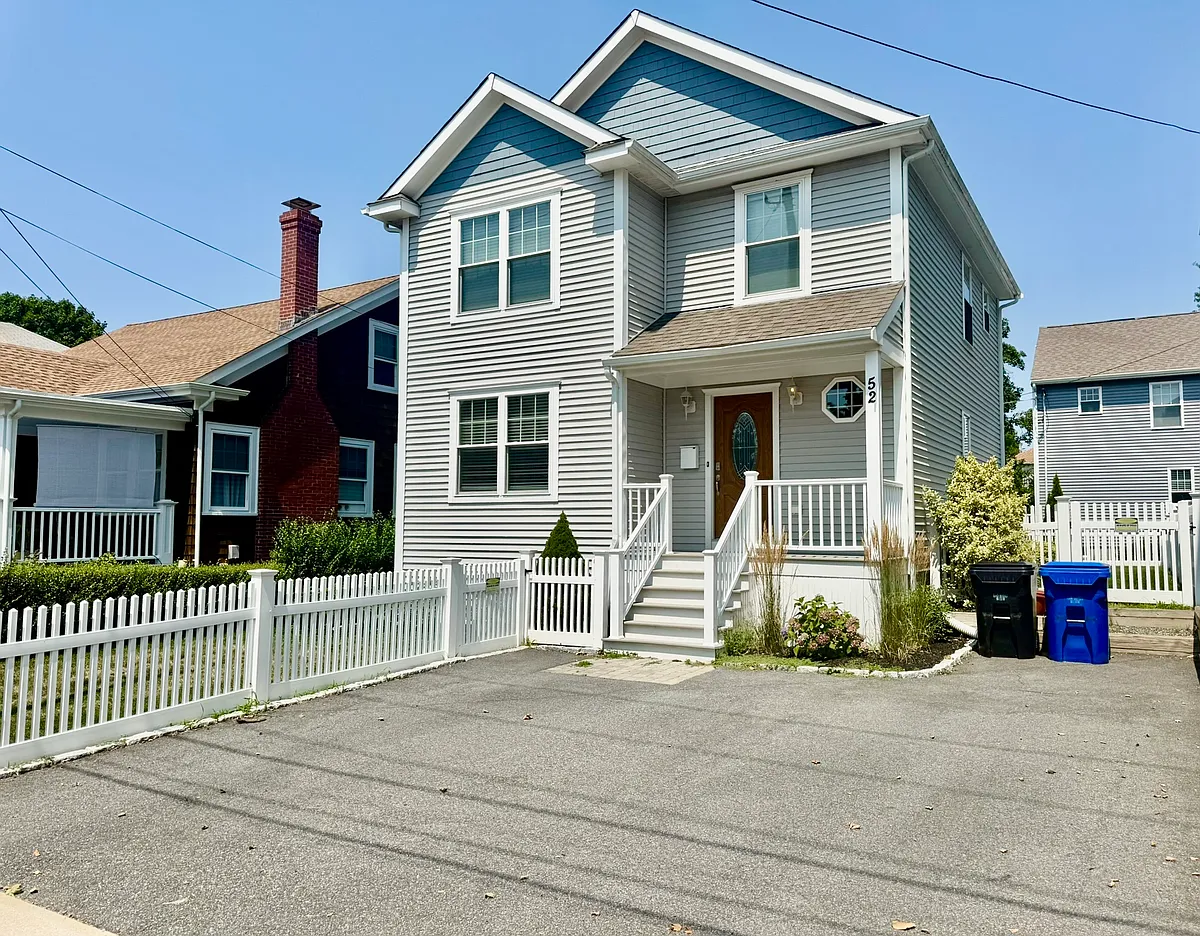 Building Photo - 52 Bedlow Ave