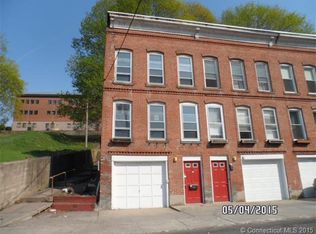 42 Willow St, Meriden, CT 06450