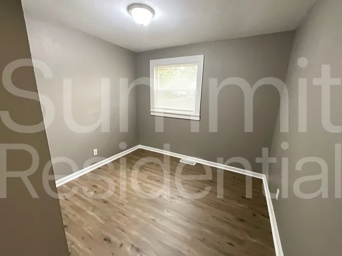 8608 Crystal Ave — Photo 8