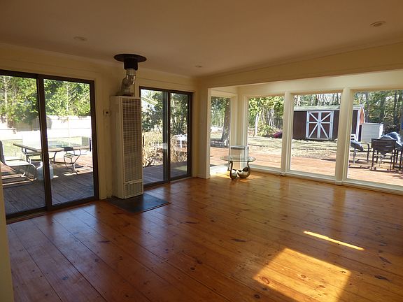 3rd image of 77 Hog Creek Rd