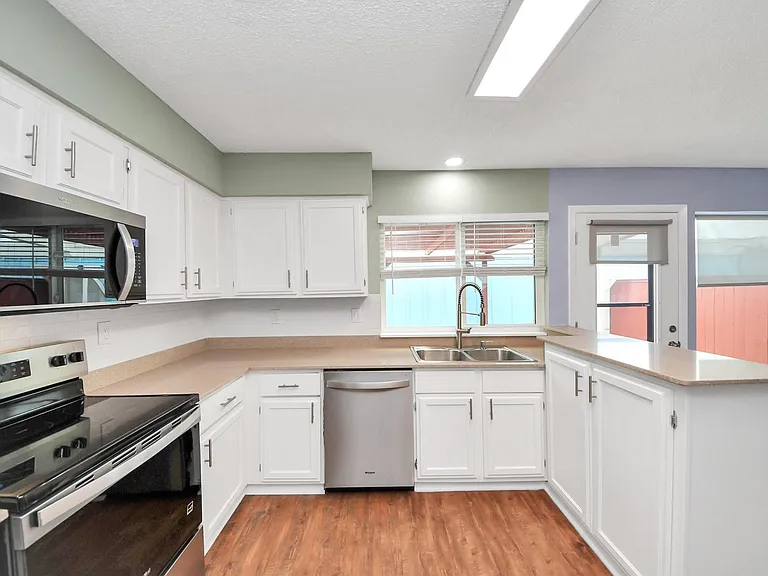 7508 Stewart Rd — Photo 17
