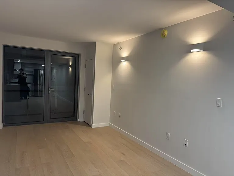 136-80 41st Ave #7D — Photo 5