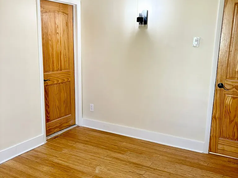 6 Rademan Pl — Photo 10