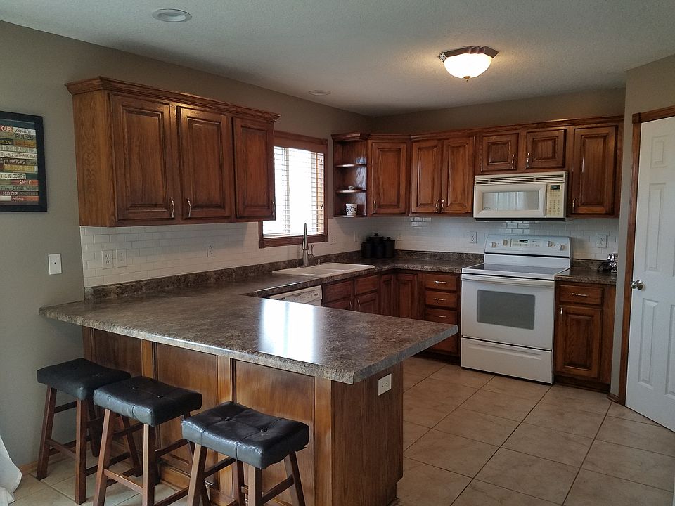 1st image of 2717 SW Sunnybrooke Dr