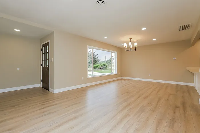 3950 Bougainvillea Dr — Photo 4