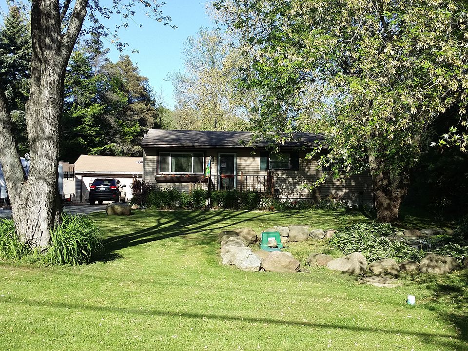 1st image of 10973 Henning Dr