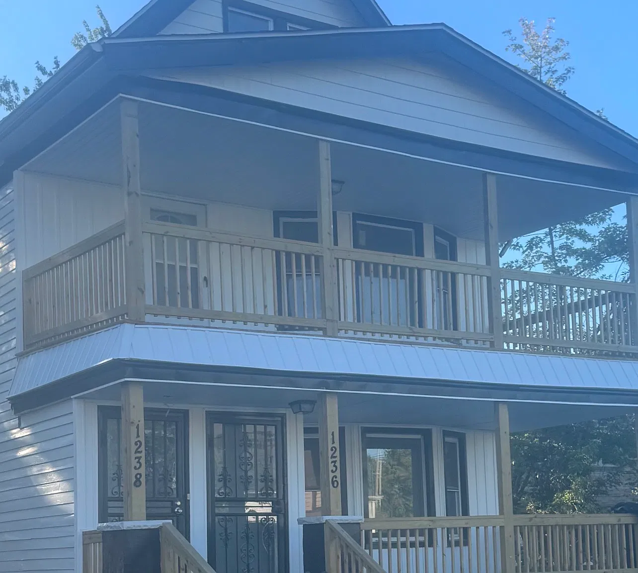 2 bed, 1.5 bath, $1,100 — Photo 1