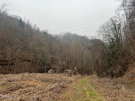 4th image of Bull Run Rd