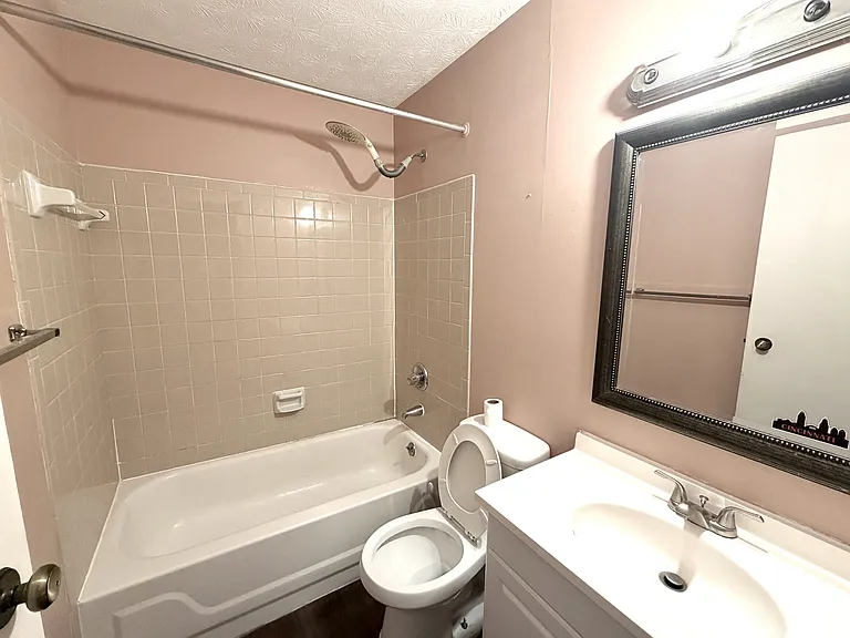 518 Riddle Rd #6 — Photo 10