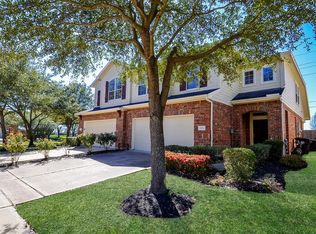 5311 Summit Hollow Dr, Houston, TX 77084
