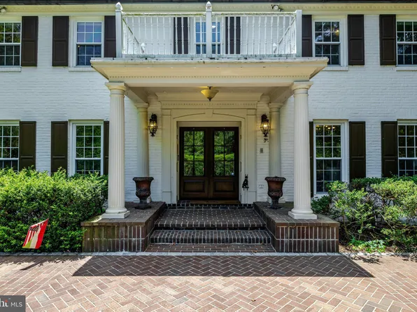 7845 Old Dominion Dr, McLean, VA 22102