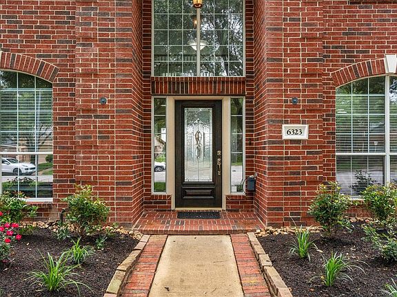 3rd image of 6323 Stone Trail Ln