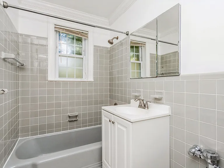 51 Cross St #3A — Photo 9