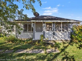 2723 Ohio St, Saginaw, MI 48601