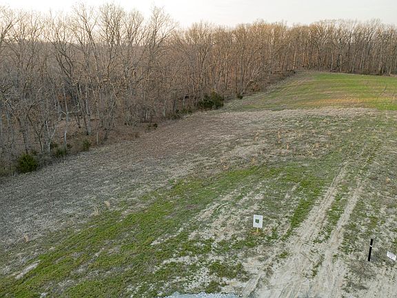 5th image of 14 W Mariposa Ridge Rd