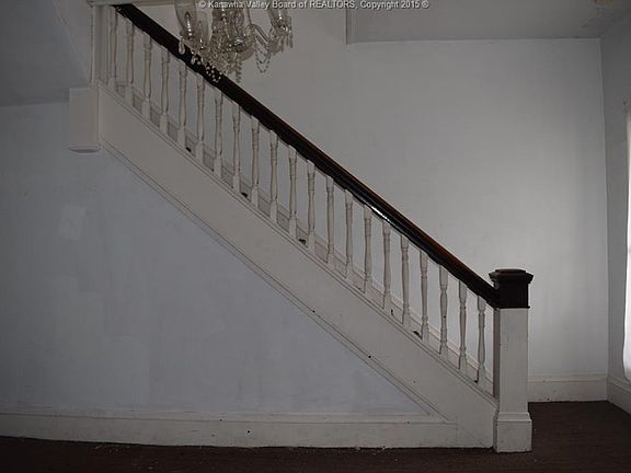 2nd image of 307 Beuhring Ave