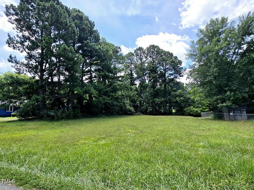 1st image of 1331 Cloverdale St #2