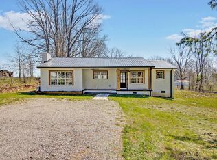 1119 W Cove Rd, Jamestown, TN 38556