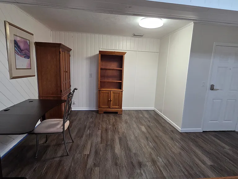 1215 S Keene Rd — Photo 21