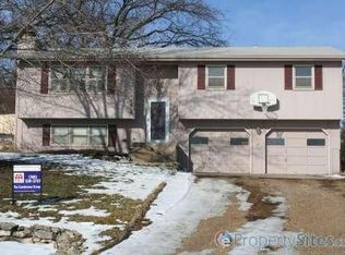 7210 Neef Dr, Manhattan, KS 66503