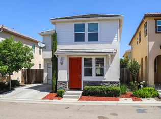 3511 Generosity Way, Clovis, CA 93619
