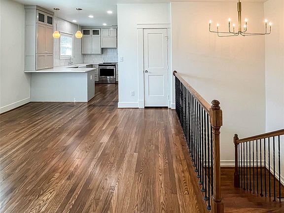 4th image of 4004 Roswell St #1B