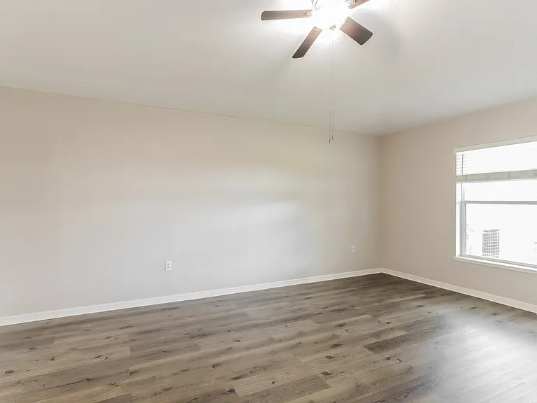 3246 Bellericay Ln — Photo 8