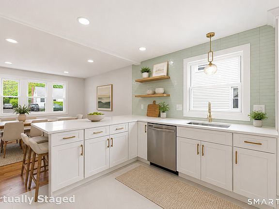 3rd image of 146 Alexander Road