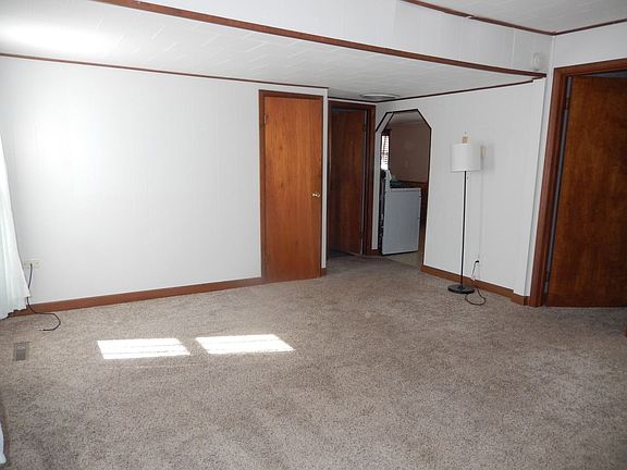 2nd image of 135 N Clinton Ave