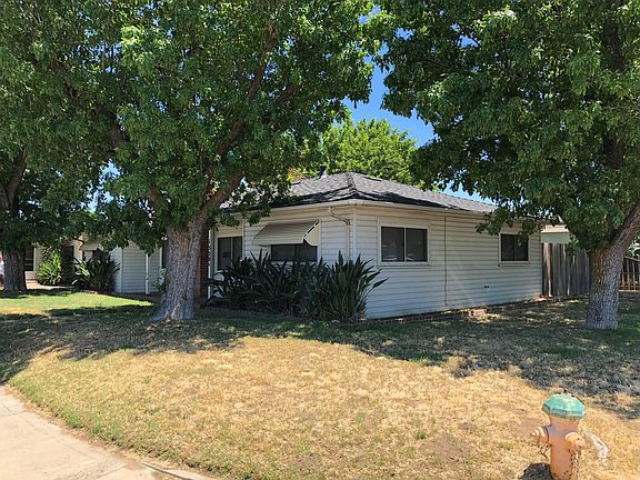 3rd image of 1320 S Crescent Ave