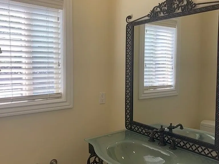 925 Roble Ave — Photo 16