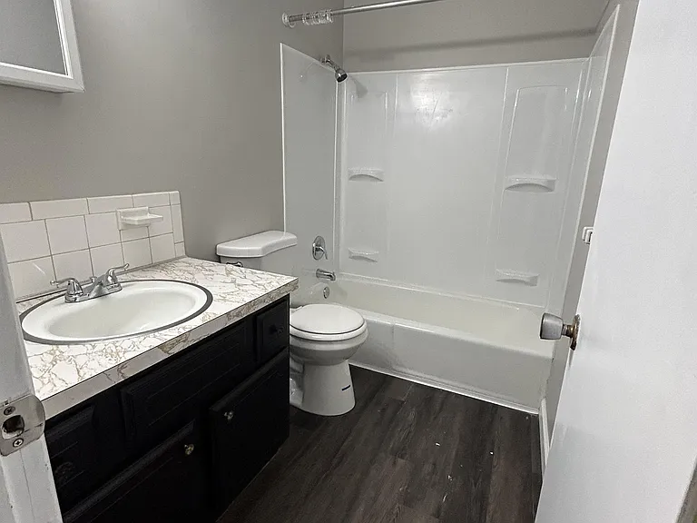 601 Ewing Ave — Photo 7