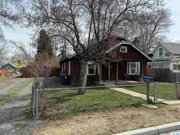 135 Park St, Susanville, CA 96130