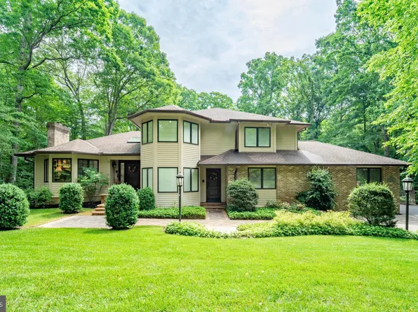 1915 Chaparrall Ct, Crownsville, MD 21032