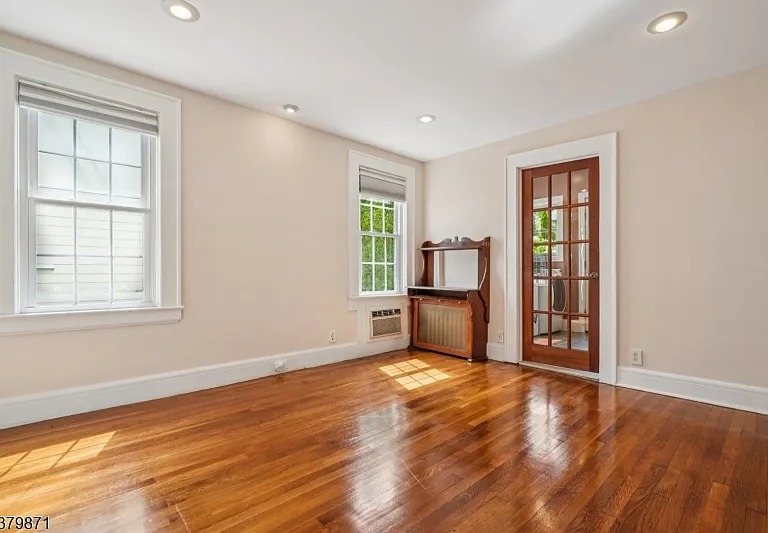 163 Myrtle Ave — Photo 27