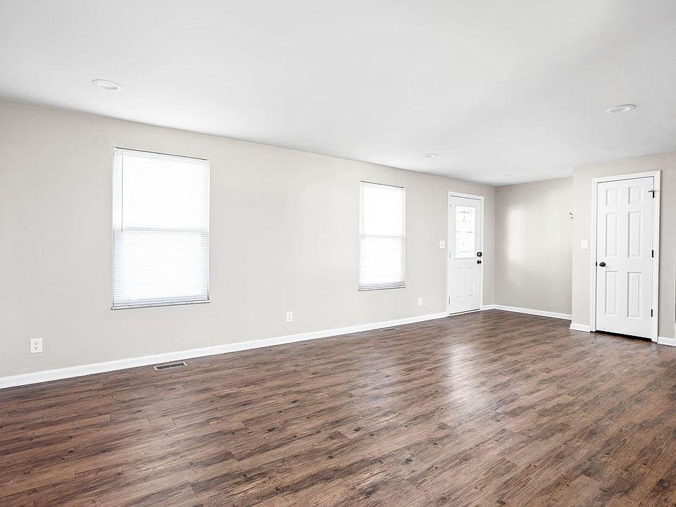 1st image of 412 Jenny Ln