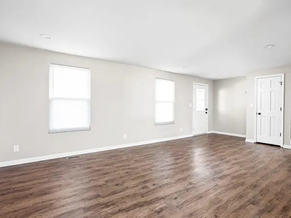 412 Jenny Ln, Carmel, IN 46032