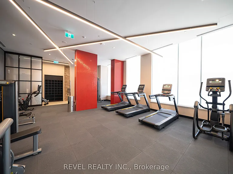 212 King William St #823 — Photo 20