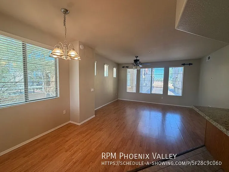 3250 W Greenway Rd #148 — Photo 3