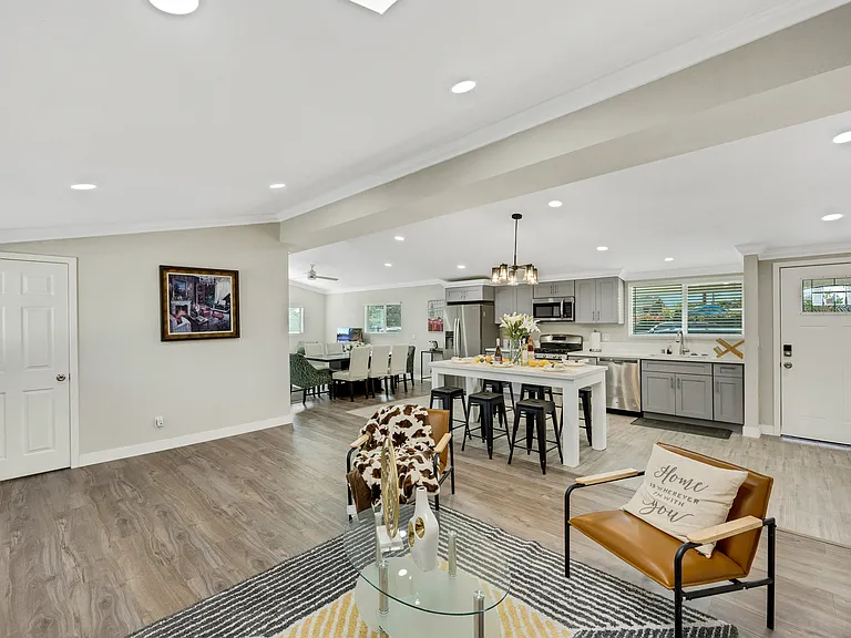 10462 Poona Dr — Photo 22