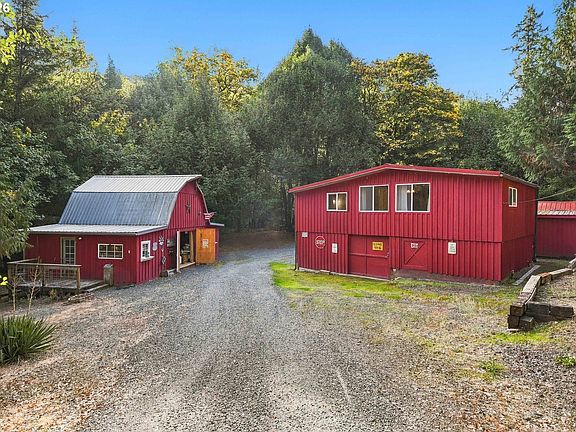 3rd image of 51256 Salmon Gulch Rd