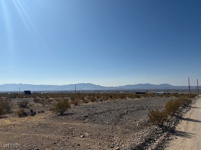 2nd image of 2481 E Gertrude Way
