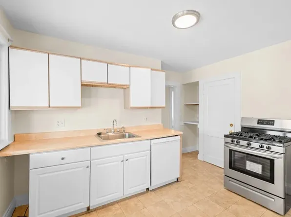 9-11 Lyman Ter, Waltham, MA 02452