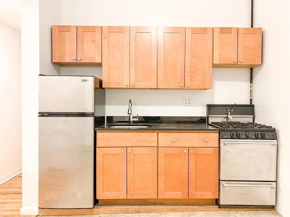1st image of 1594 York Ave #4N