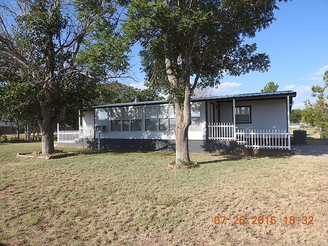 1st image of 834 N Avenue K