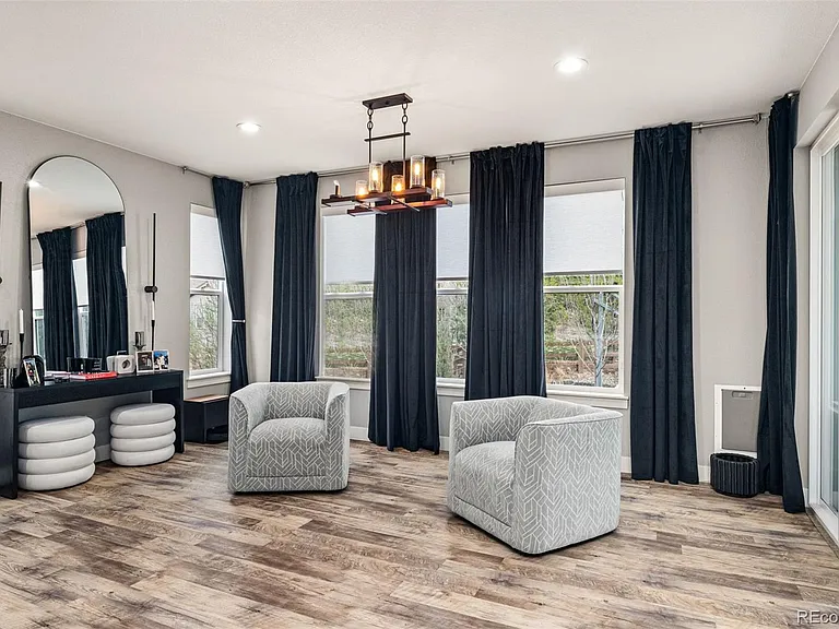 25537 E Alder Dr — Photo 15