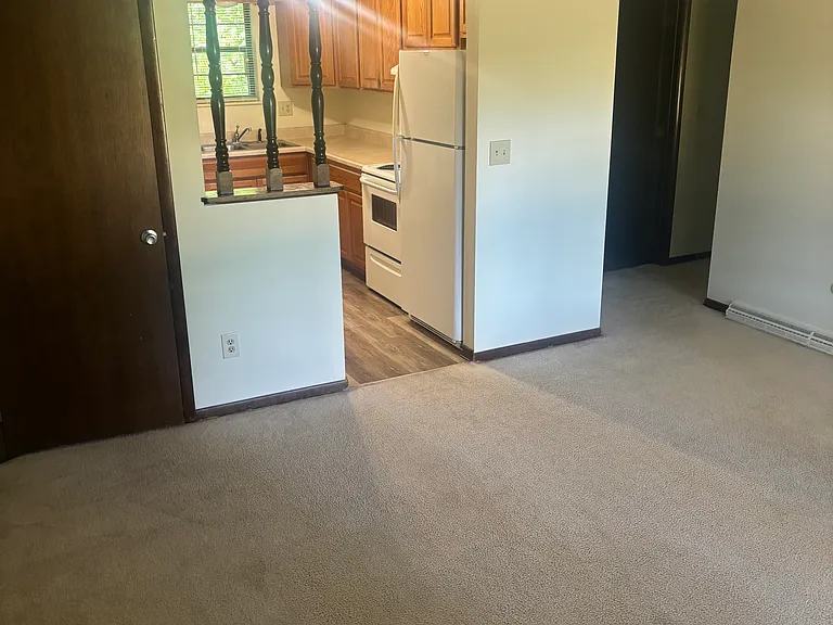469 E Comet Rd — Photo 15