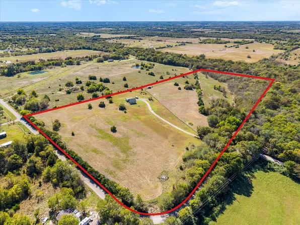 5512 County Road 1042, Celeste, TX 75423